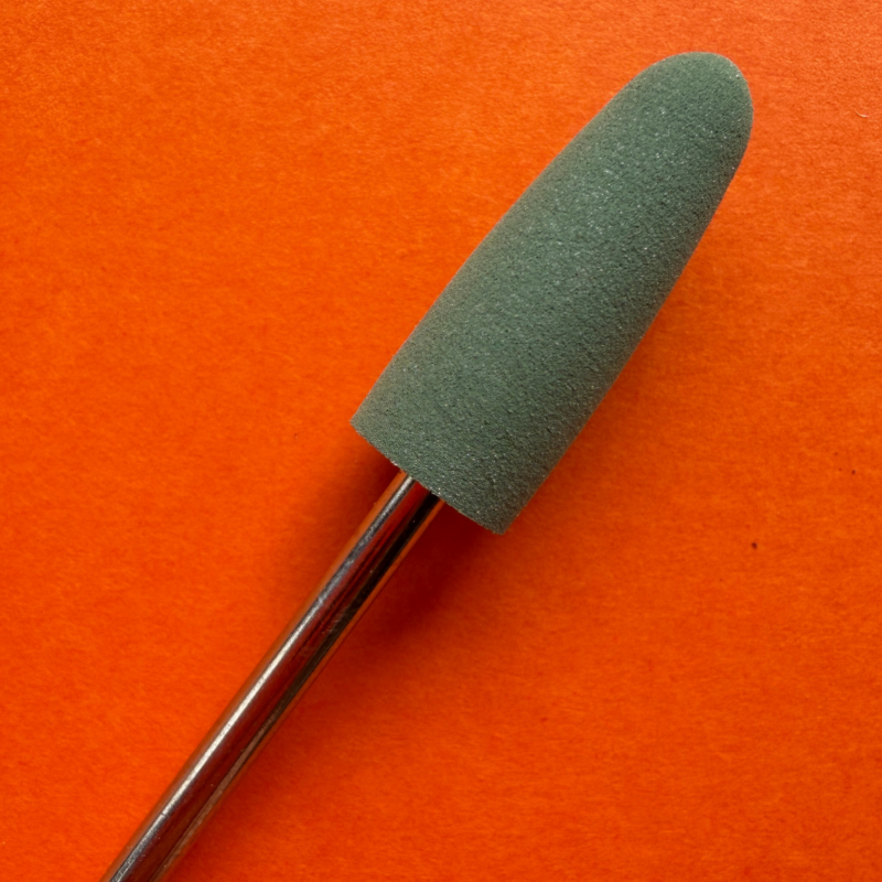 Silicon Polisher Rounded Cone M 240 – stredný silikónový leštič na vyhladenie povrchu a kožičky